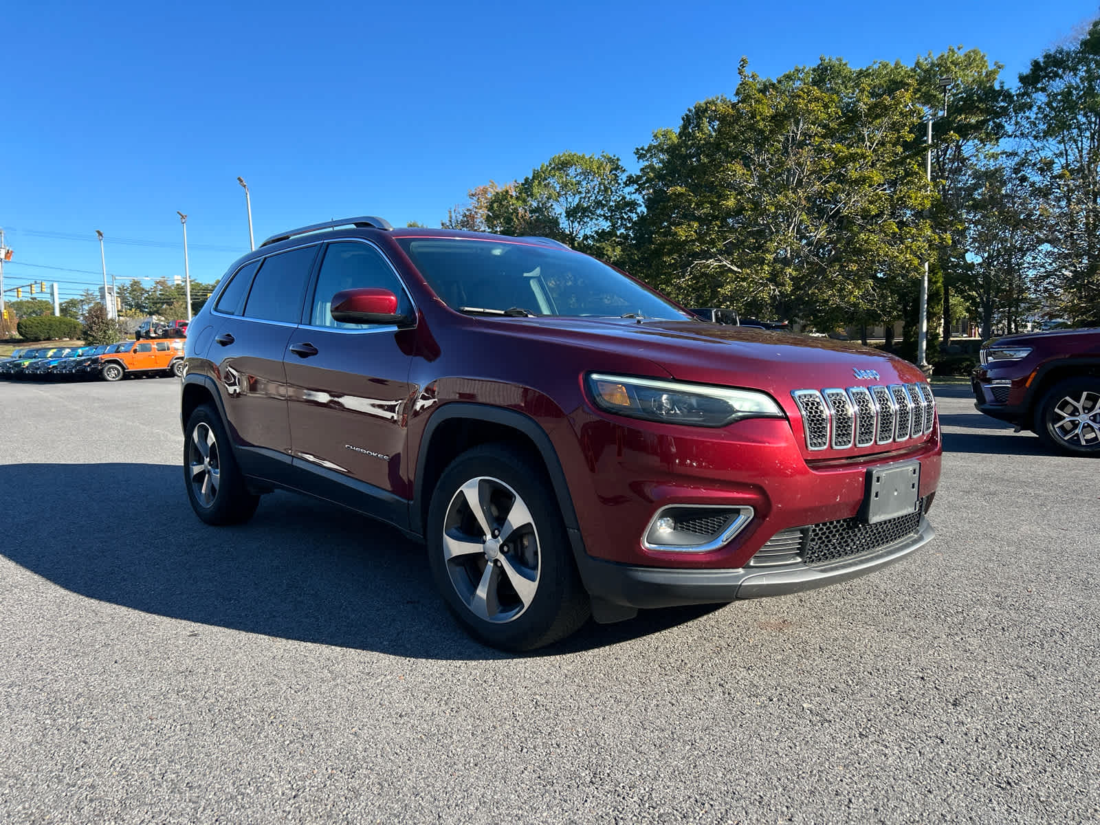 Used 2019 Jeep Cherokee Limited with VIN 1C4PJMDX6KD230535 for sale in Portsmouth, NH