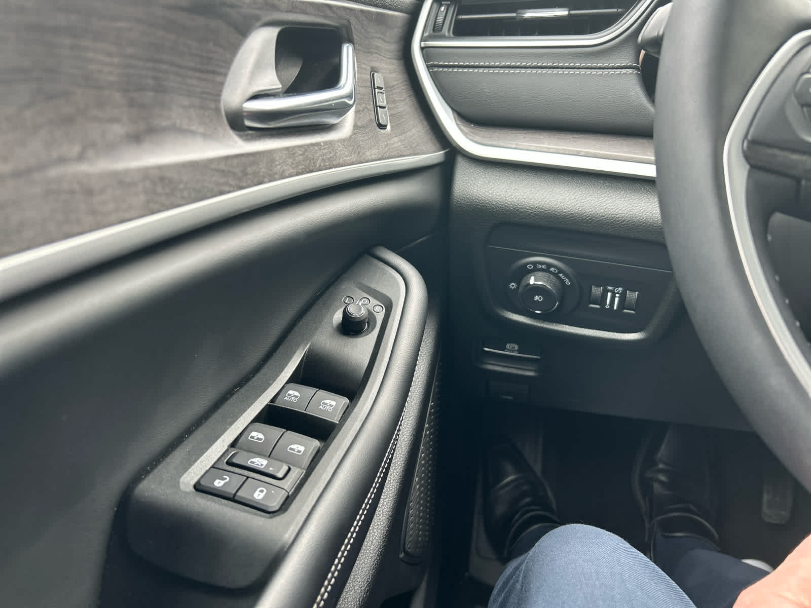 2025 Jeep Grand Cherokee L Limited - Photo 25