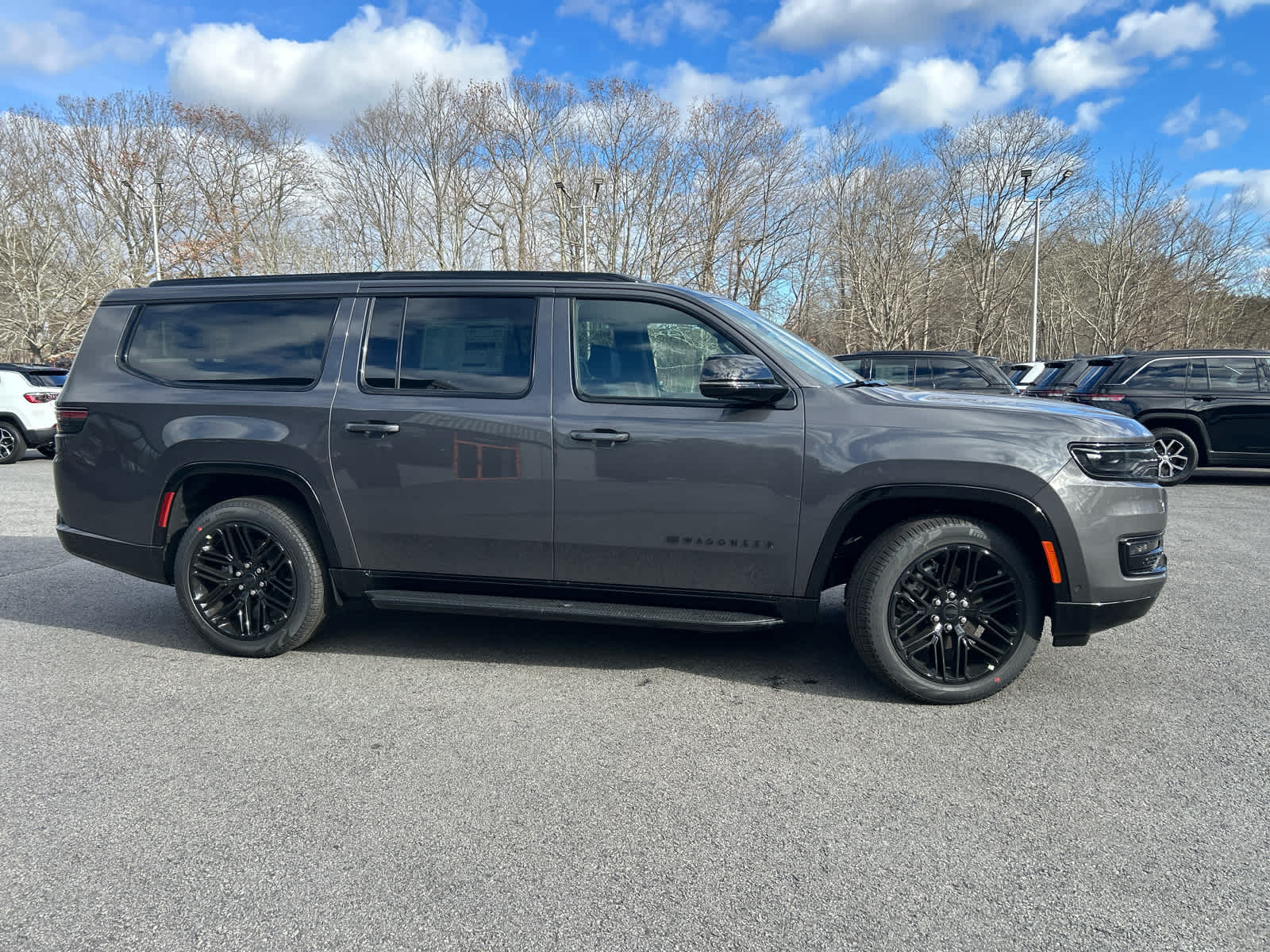 2025 Jeep Wagoneer L Carbide photo 4