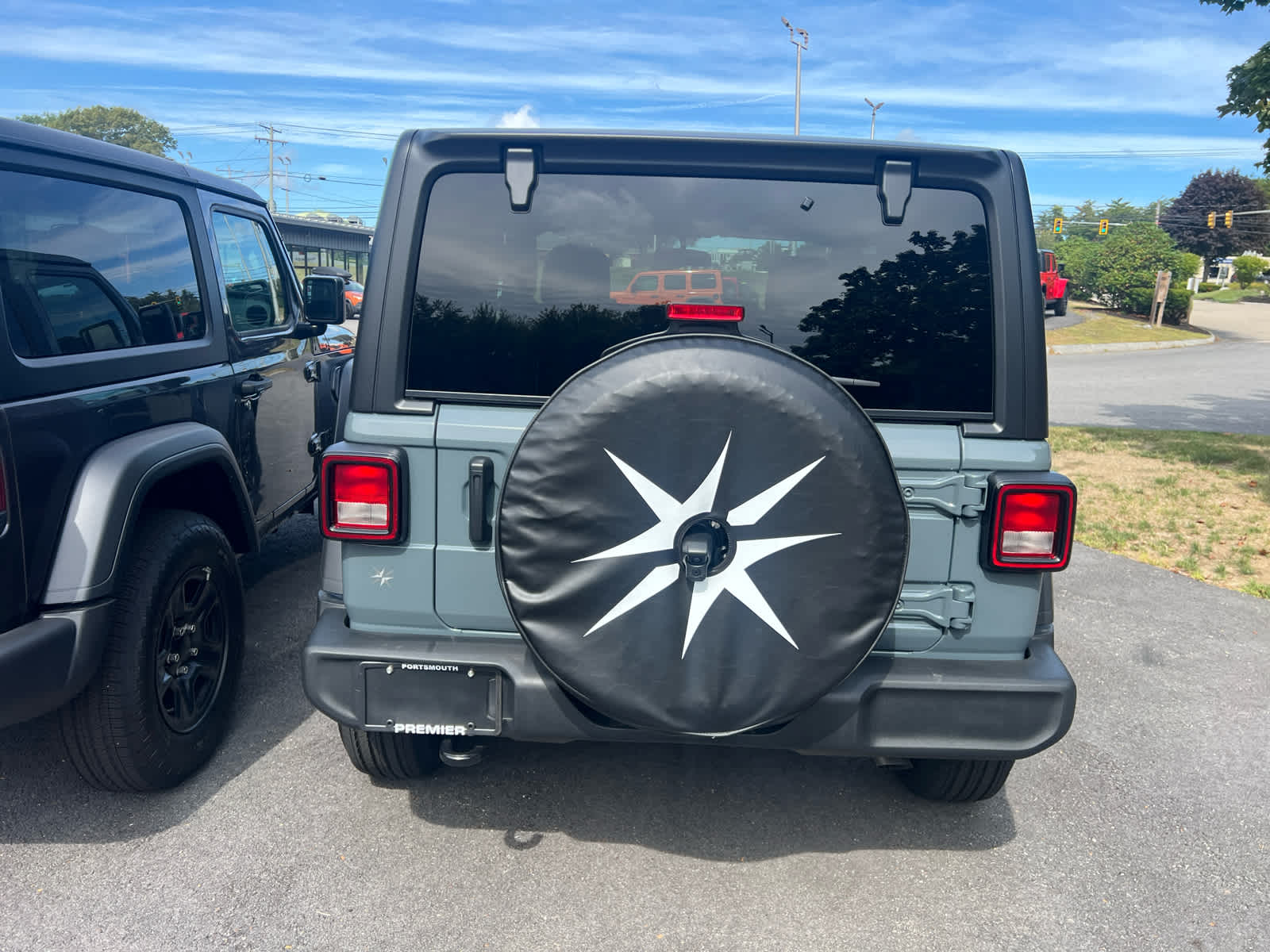 2025 Jeep Wrangler Two-Door Sport photo 4