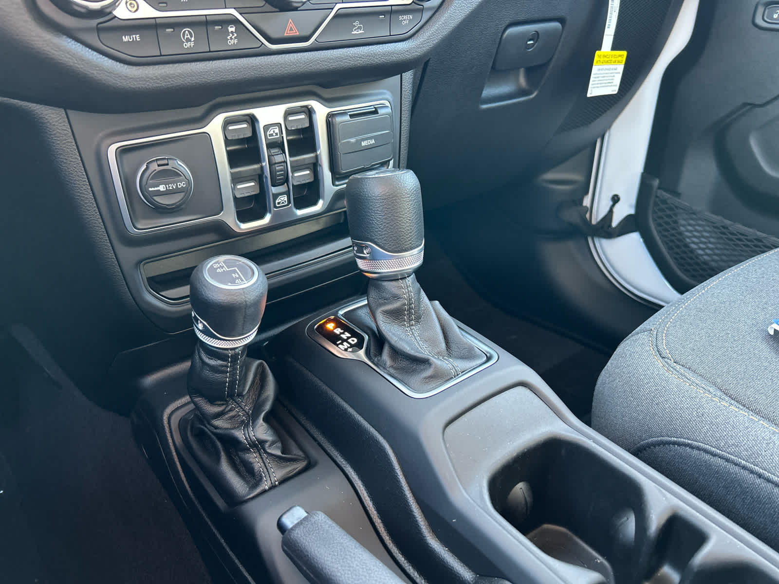 2025 Jeep Wrangler 4-Door Sport S - Photo 27