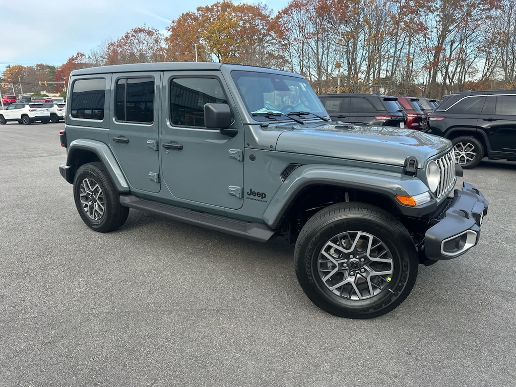 New 2026 Jeep Wrangler 4-DOOR SAHARA Sport Utility