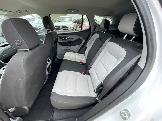 2022 GMC Terrain SLE - Photo 18