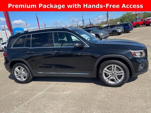 2023 Mercedes-Benz GLB GLB 250 4MATIC's photo
