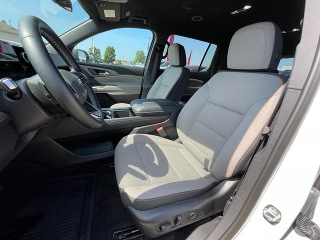 2026 Chevrolet Traverse LT - Photo 11