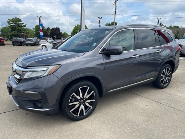 Used 2019 Honda Pilot Touring with VIN 5FNYF6H65KB030192 for sale in Zanesville, OH