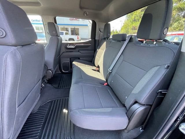 2026 GMC Sierra 1500 SLE - Photo 17