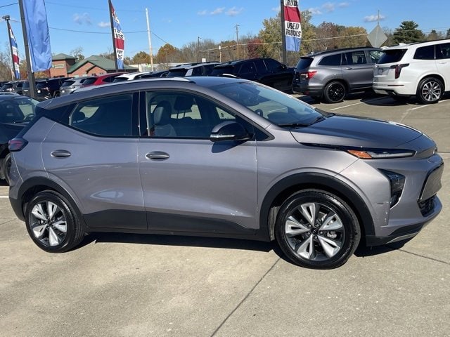2023 Chevrolet Bolt EUV LT's photo