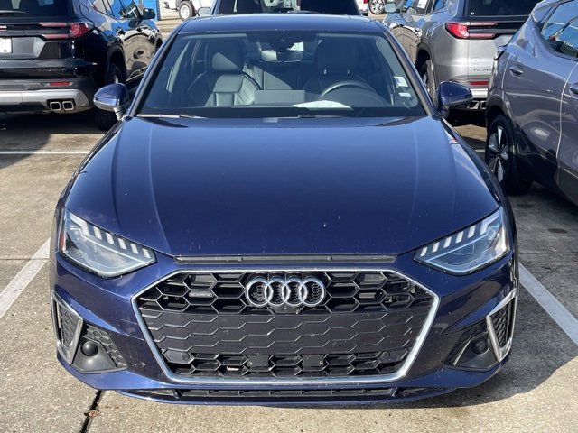 2023 Audi A4 S line Quattro Premium Plus photo 2