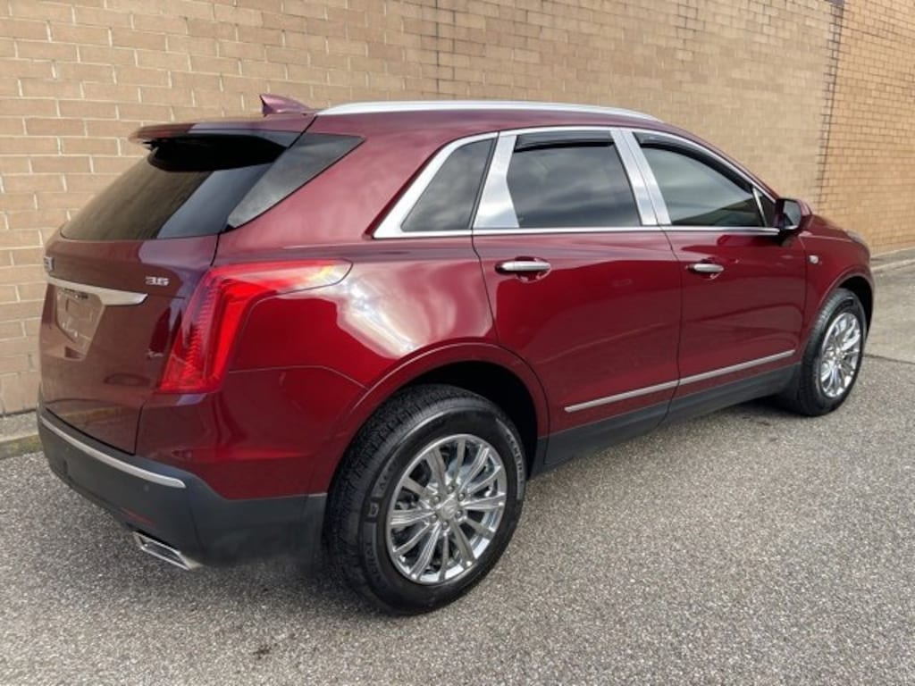 Used 2018 CADILLAC XT5 Luxury FWD SUV