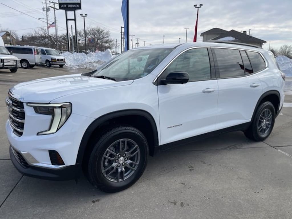 Used 2025 GMC Acadia Elevation SUV
