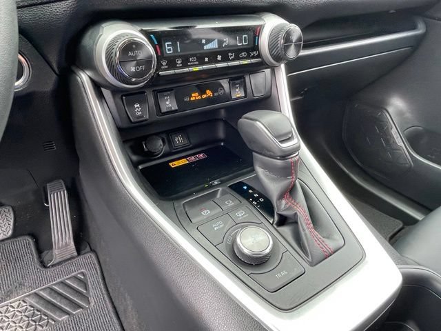 2024 Toyota RAV4 XSE - Photo 26