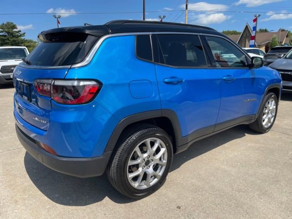 Used 2025 Jeep Compass Limited 4x4 SUV