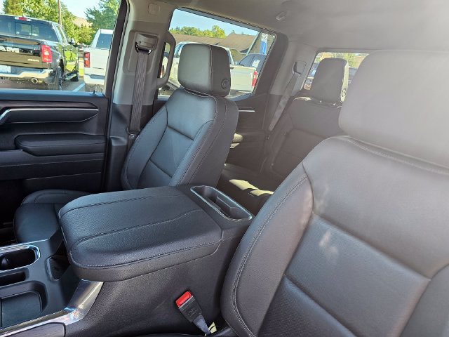 2026 GMC Sierra 1500 SLT - Photo 12