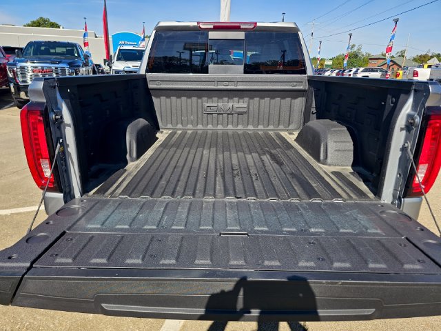 2026 GMC Sierra 1500 SLT - Photo 18