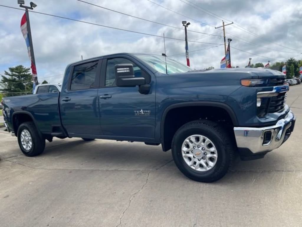 New 2025 Chevrolet Silverado 2500 HD LT Truck