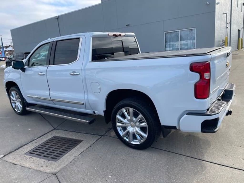 New 2026 Chevrolet Silverado 1500 High Country Truck