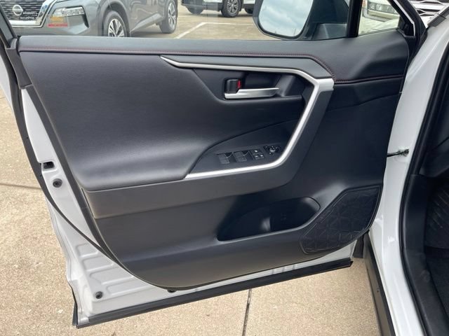 2024 Toyota RAV4 XSE - Photo 23