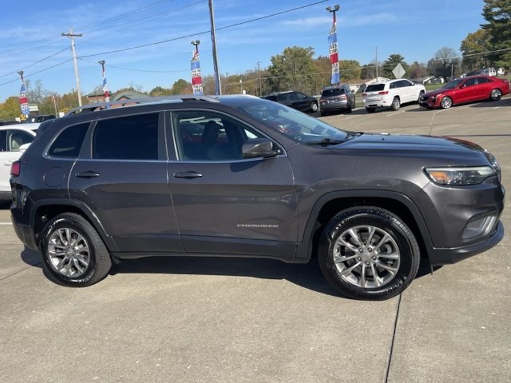 Used 2019 Jeep Cherokee Latitude Plus 4x4 SUV