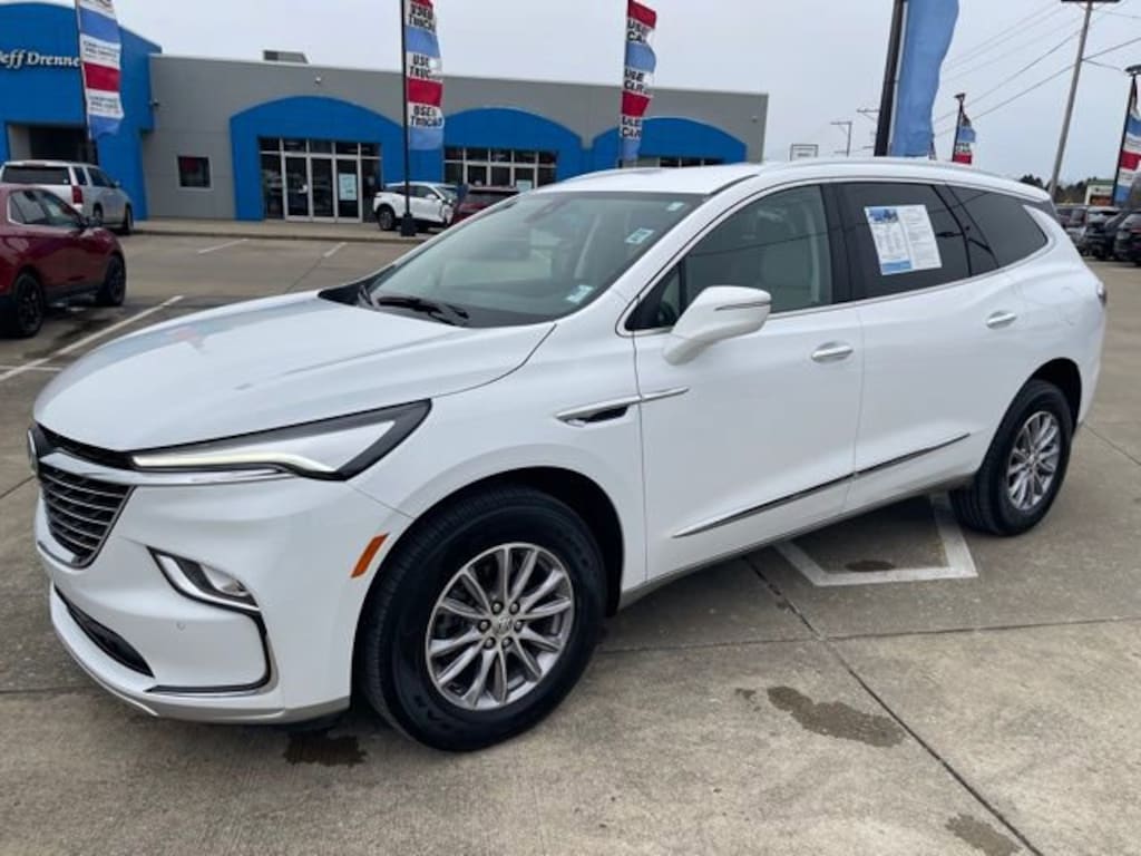 Used 2024 Buick Enclave Essence SUV