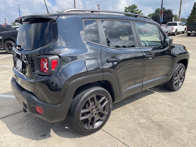 2021 Jeep Renegade Latitude photo 3