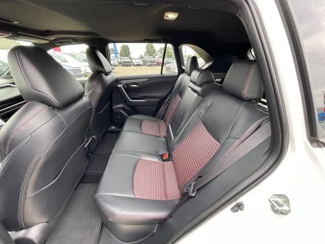 2024 Toyota RAV4 XSE - Photo 19