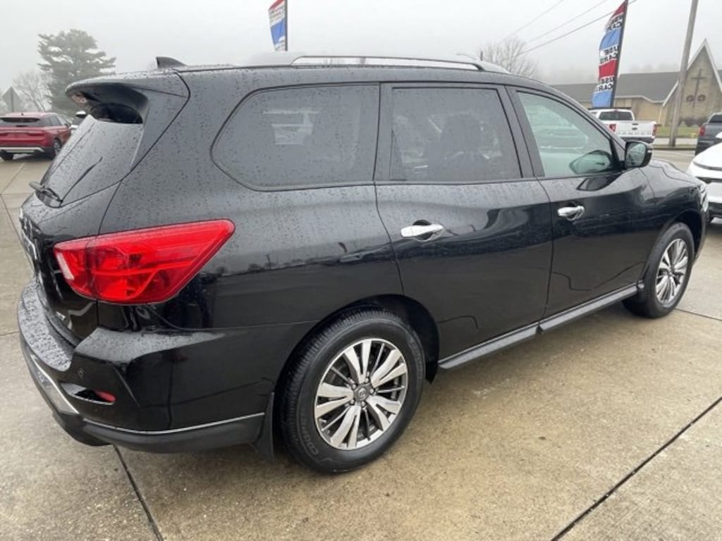 Used 2019 Nissan Pathfinder S SUV