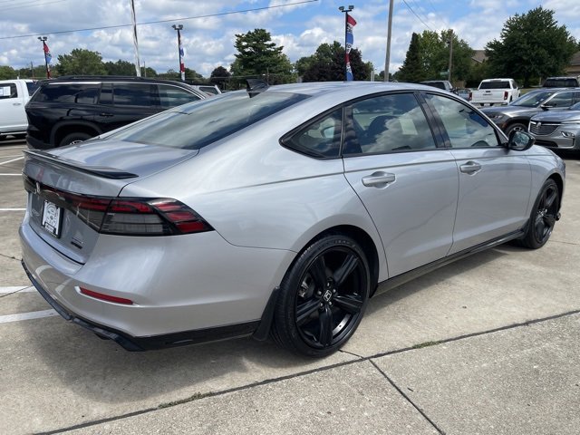 2024 Honda Accord Hybrid Sport-L photo 3
