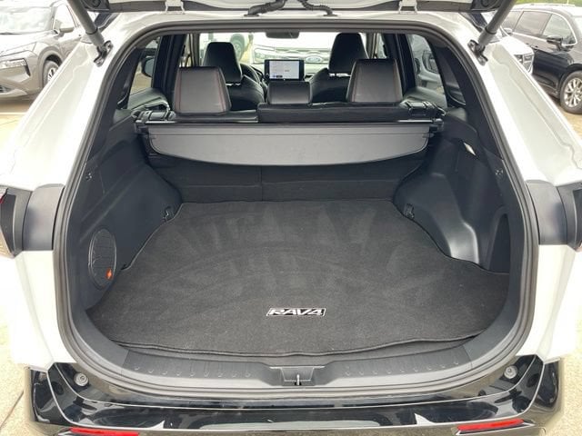 2024 Toyota RAV4 XSE - Photo 7