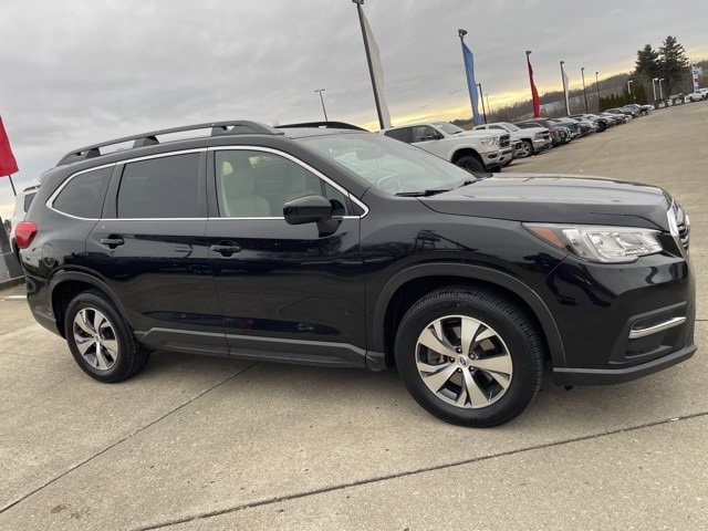 2019 Subaru Ascent Premium's photo