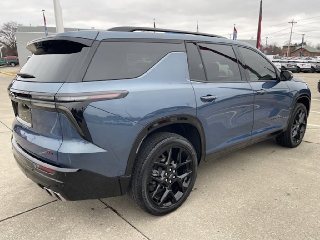 Used 2024 Chevrolet Traverse RS SUV