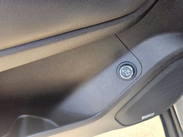 2023 GMC Acadia SLT - Photo 12
