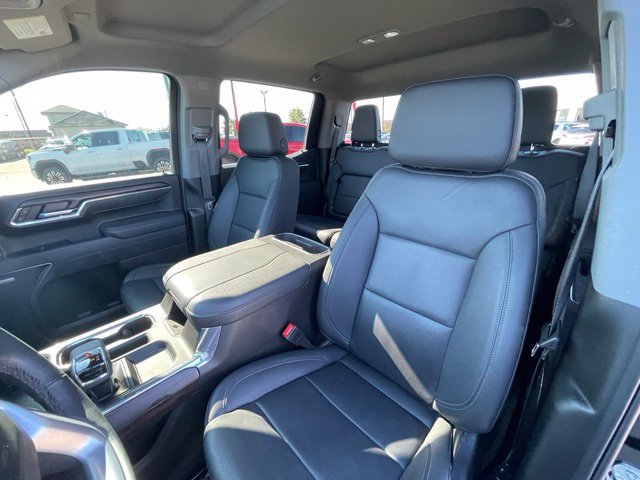 2025 GMC Sierra 1500 SLT - Photo 18