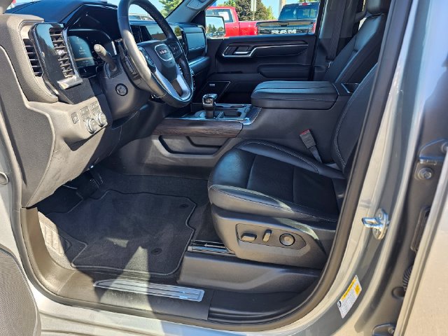 2026 GMC Sierra 1500 SLT - Photo 11