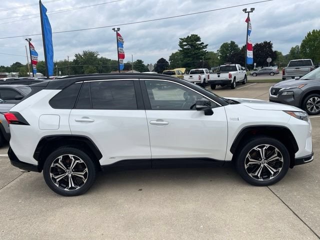 2024 Toyota RAV4 XSE - Photo 8