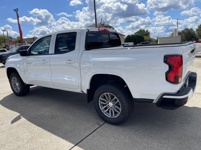 2025 Chevrolet Colorado Work Truck LT photo 4