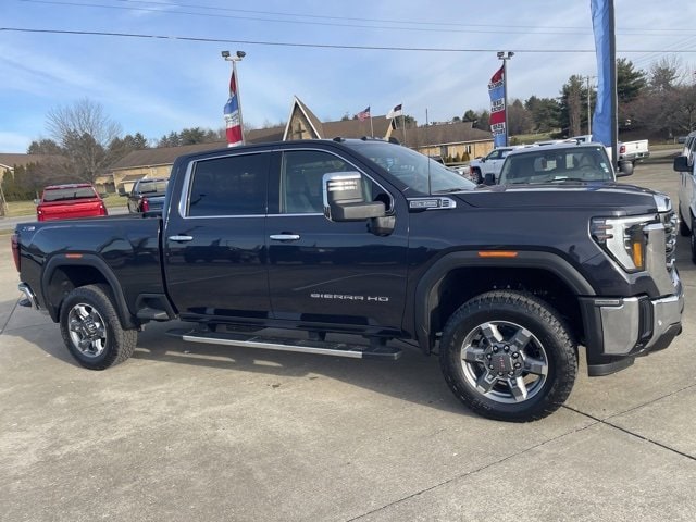 2026 GMC Sierra SLT's photo