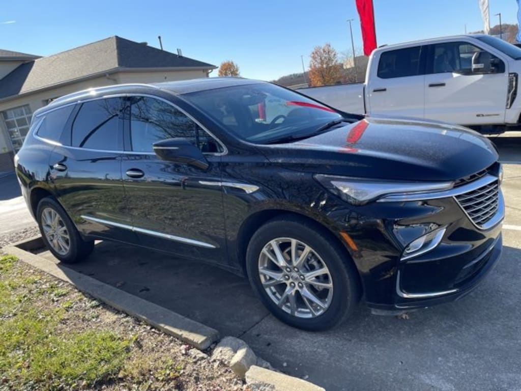 Used 2023 Buick Enclave Essence SUV