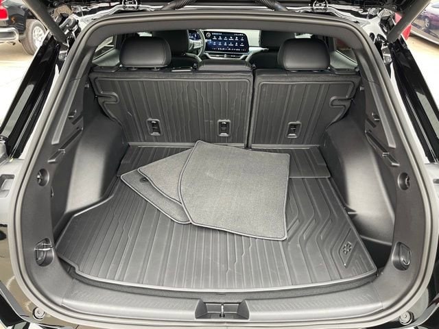 2026 Chevrolet Equinox EV 2LT - Photo 7