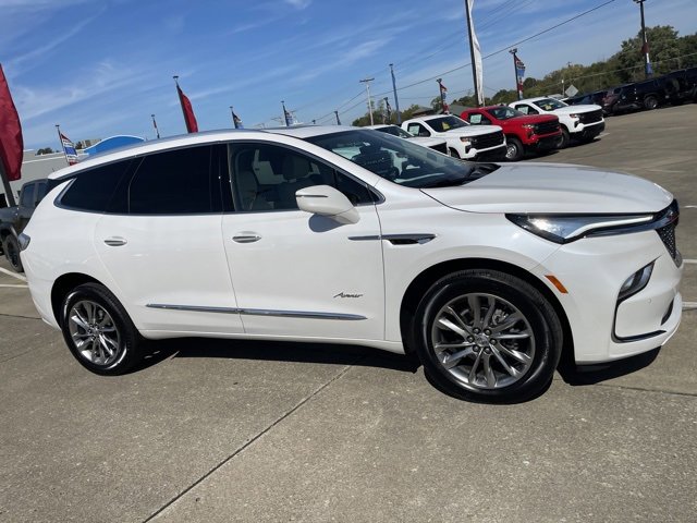 2024 Buick Enclave SUV 