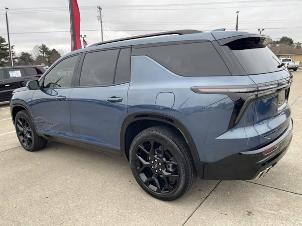 Used 2024 Chevrolet Traverse RS SUV
