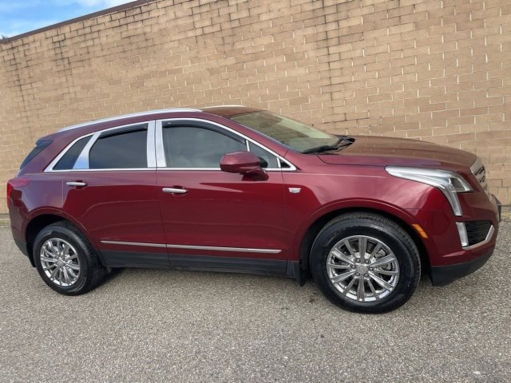 Used 2018 CADILLAC XT5 Luxury FWD SUV