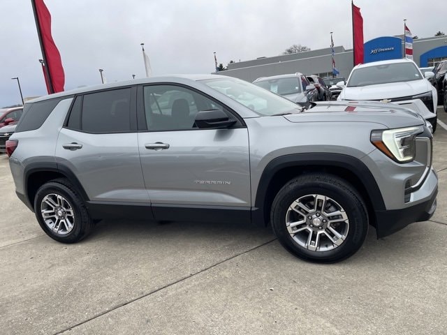 2025 GMC Terrain Elevation's photo