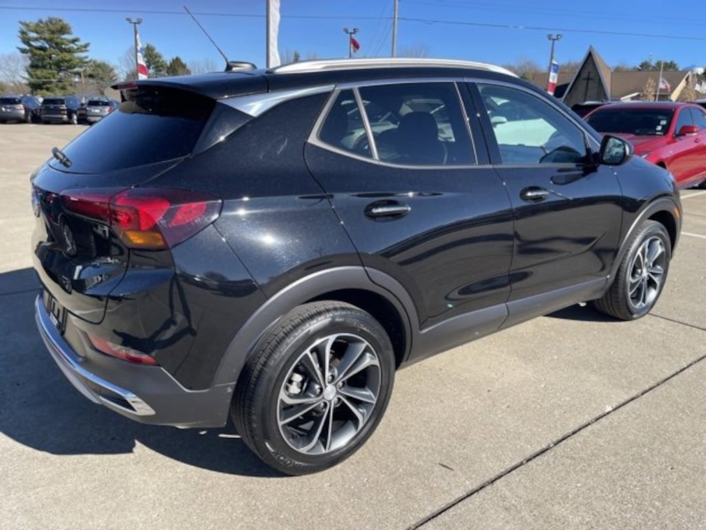 Used 2022 Buick Encore GX Essence SUV