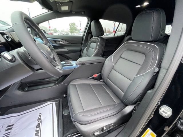 2026 Chevrolet Equinox EV 2LT - Photo 11