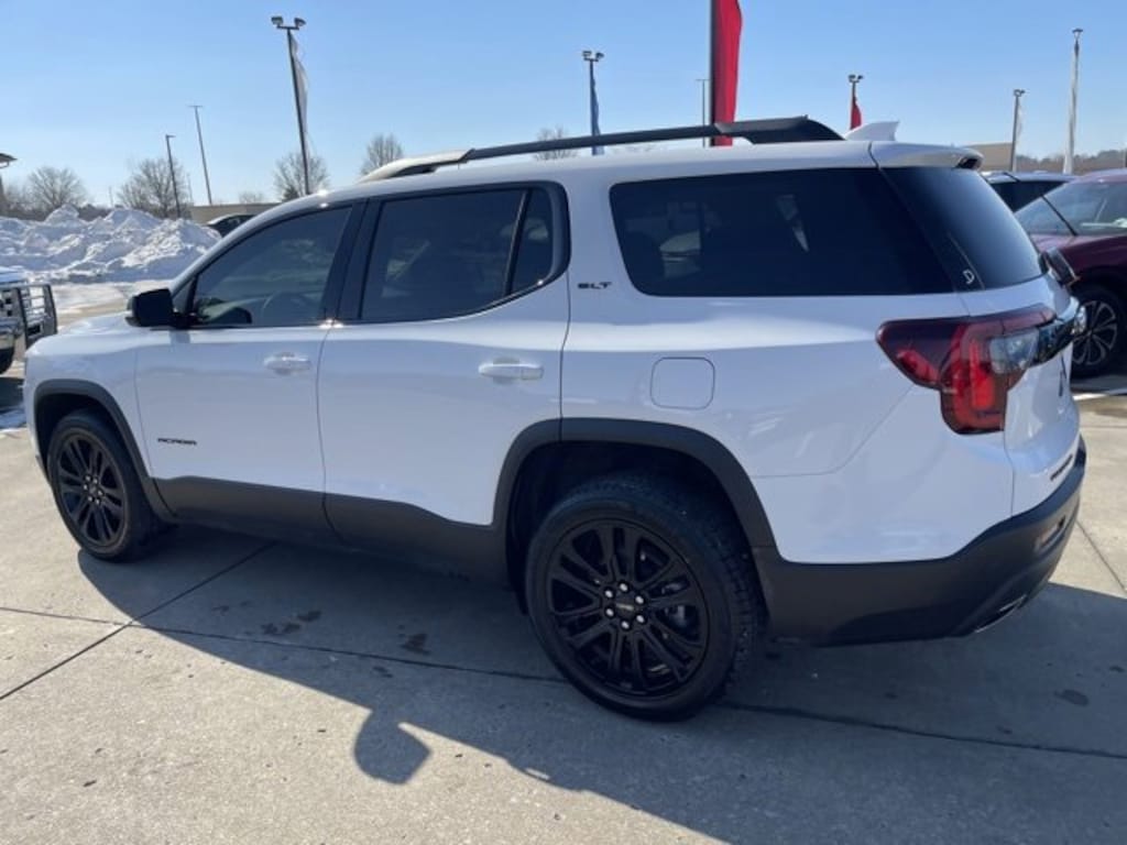 Used 2023 GMC Acadia SLT SUV