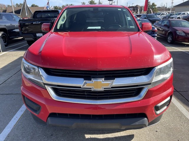 2019 Chevrolet Colorado LT photo 2