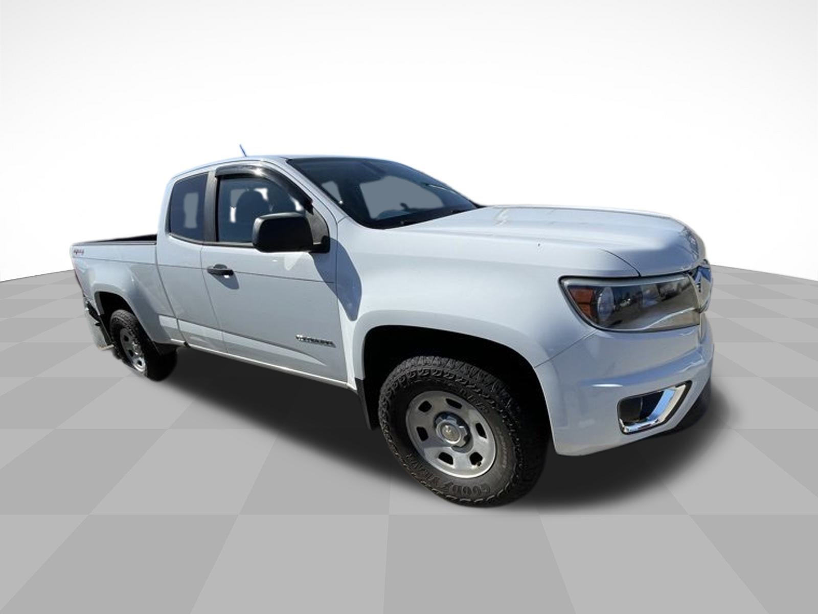 2017 Chevrolet Colorado Work Truck photo 3