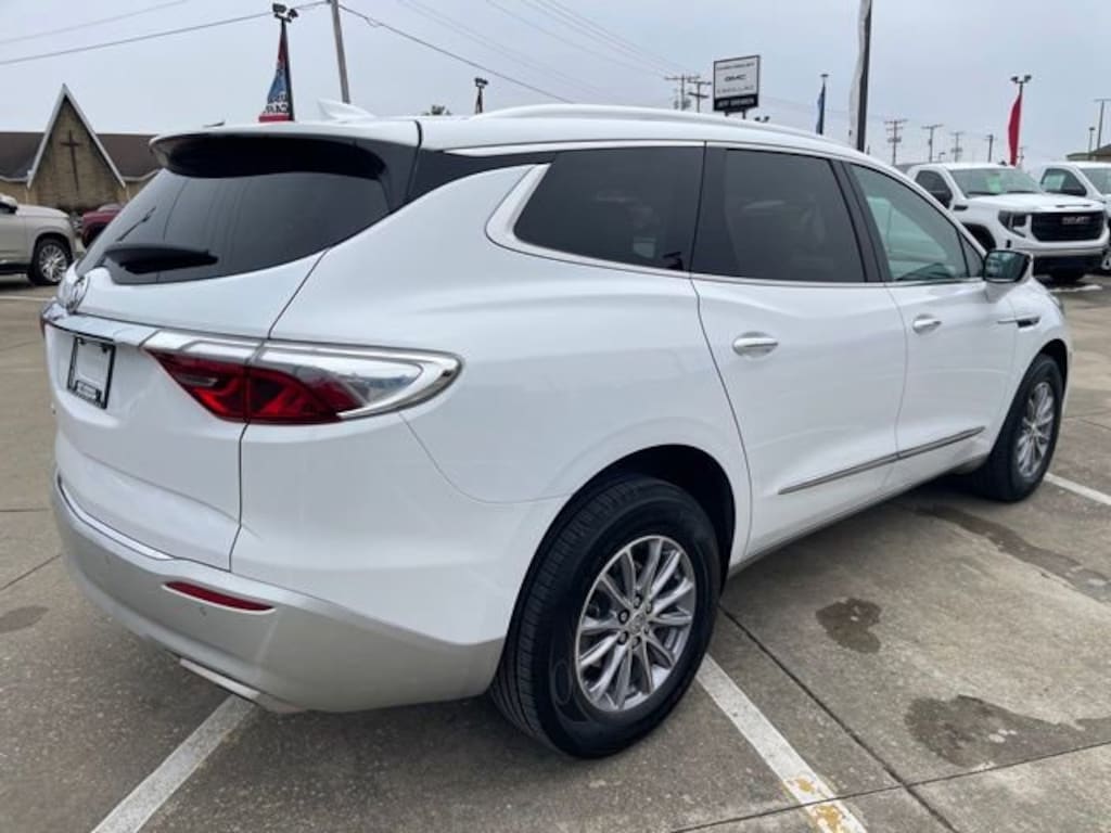 Used 2024 Buick Enclave Essence SUV
