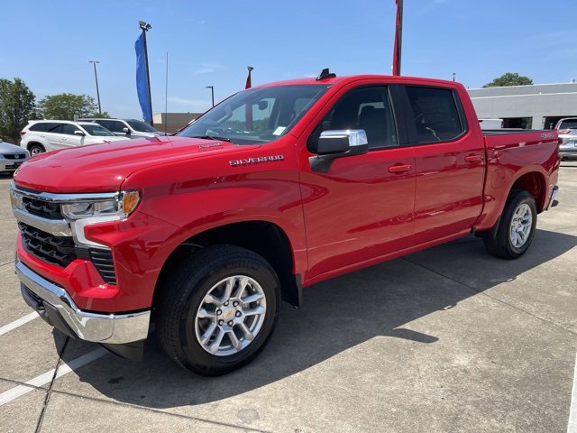 2026 Chevrolet Silverado 1500 LT photo 2